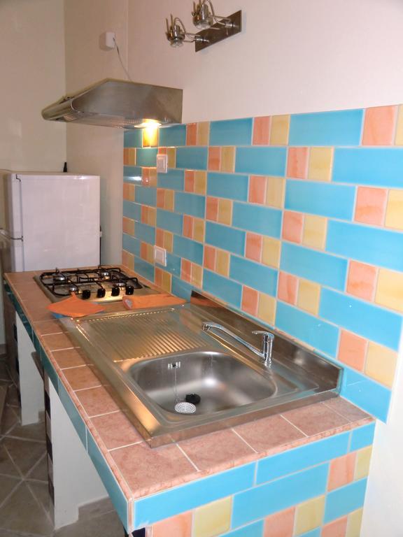 La Casa Felice Appartamenti Chia Pokój zdjęcie