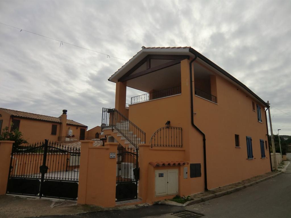 La Casa Felice Appartamenti Chia Zewnętrze zdjęcie