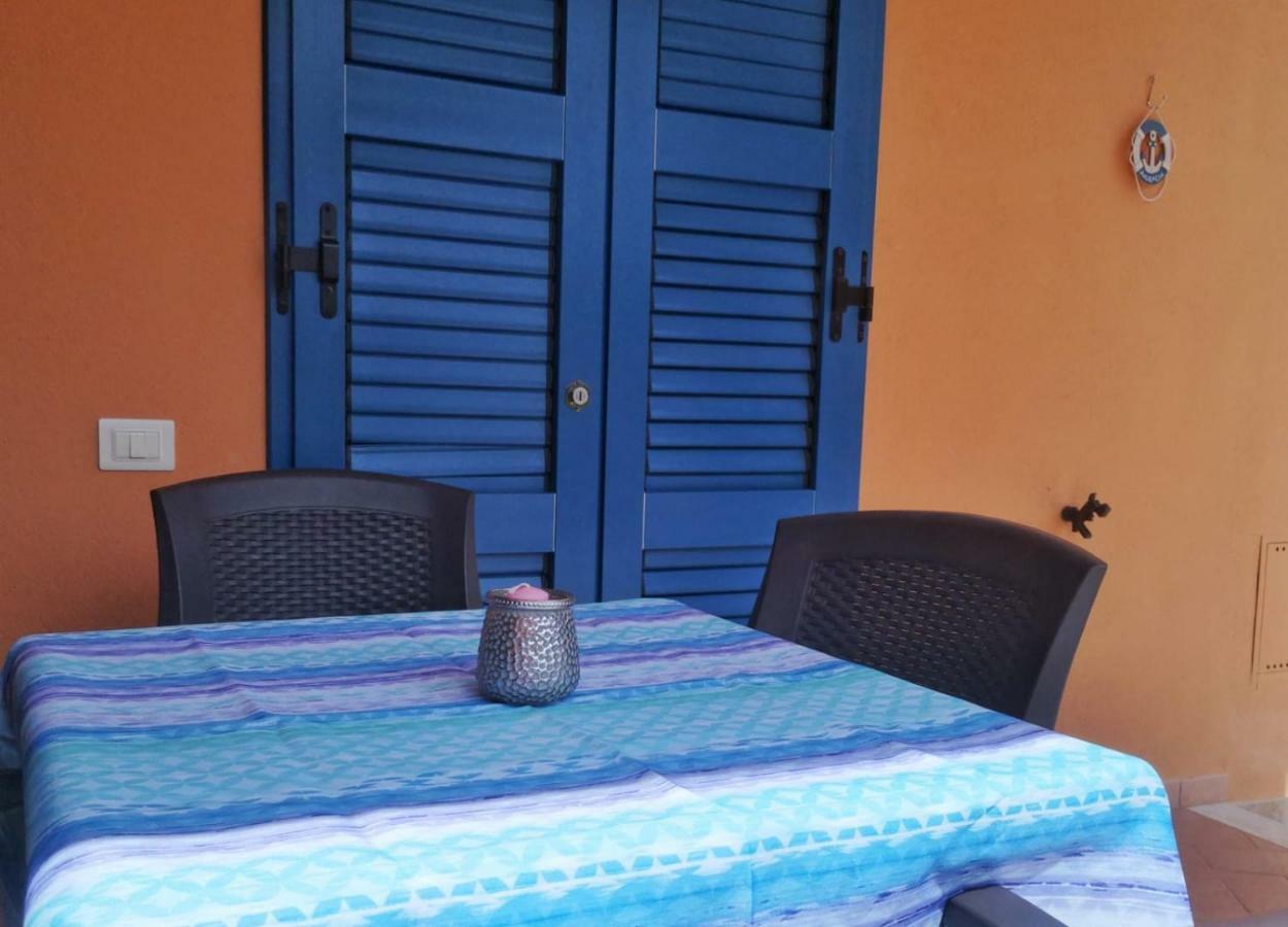La Casa Felice Appartamenti Chia Zewnętrze zdjęcie